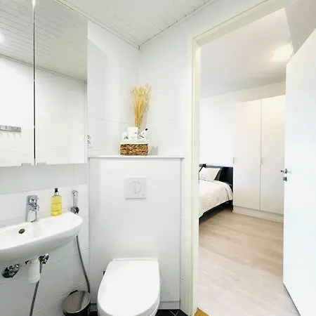 Lovely With Easy Access To Helsinki And Airport Vantaa